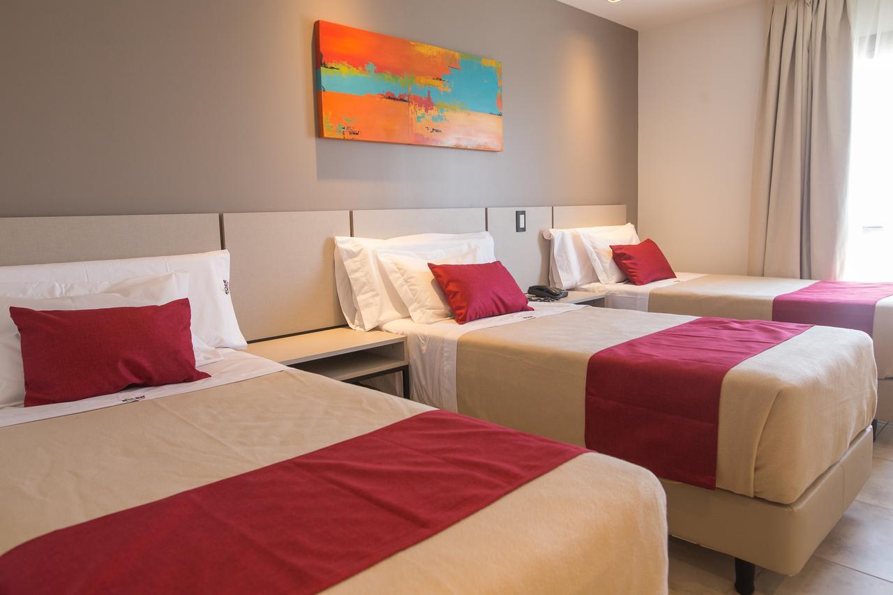 Boer Hotel By Kube Dean Funes Luaran gambar